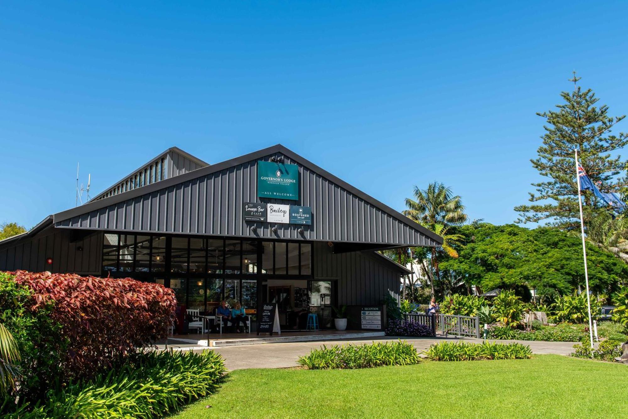 Governors Lodge Resort Hotel Burnt Pine Exterior foto